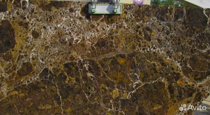 Мраморные ступени из камня Emperador Dark