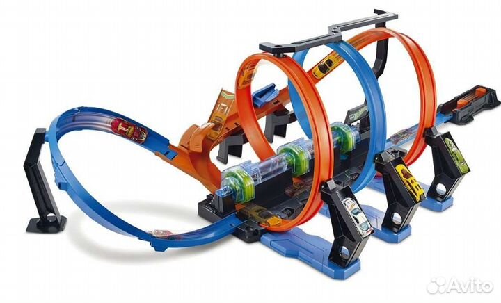 Hot wheels винтовое столкновение