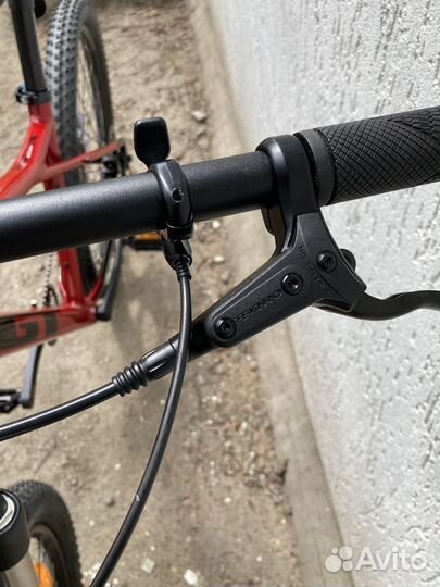 Горный велосипед Gt 27.5 avalanche elite