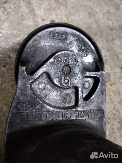 Ролик натяжной приводного ремня Ауди