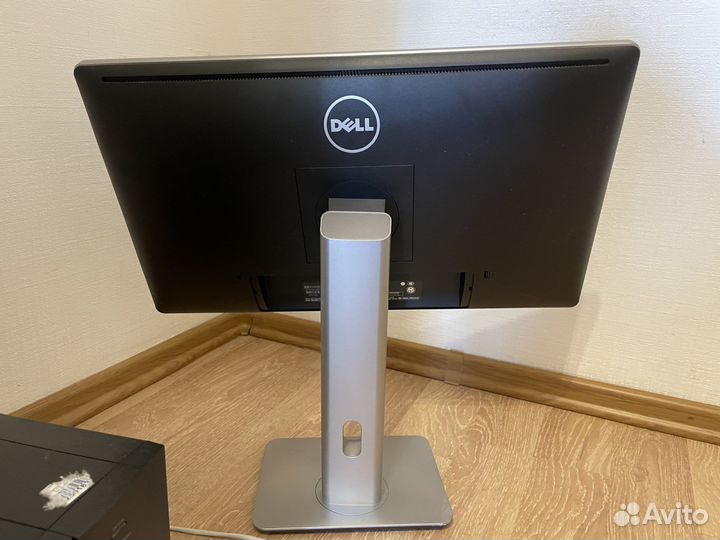 Монитор Dell