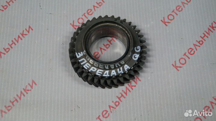 Nissan 32260-59Y00 Шестерня третей передачи