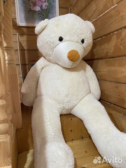 Плюшевый медведь большой белый