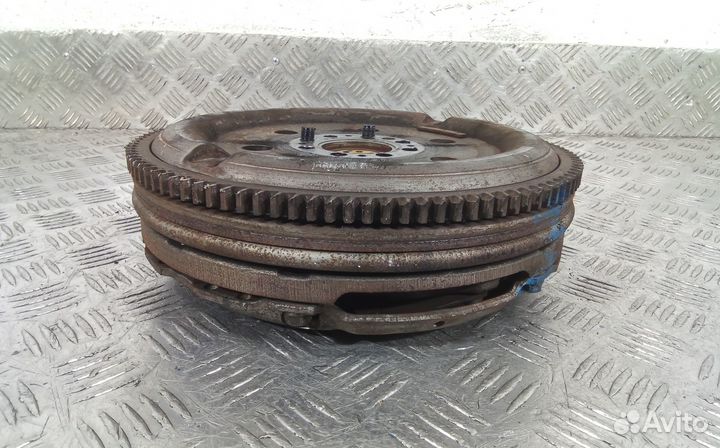 Маховик демпферный дизельный KIA carens 3 3-9 дней