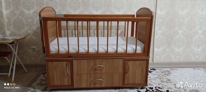 Детская кровать с матрасом