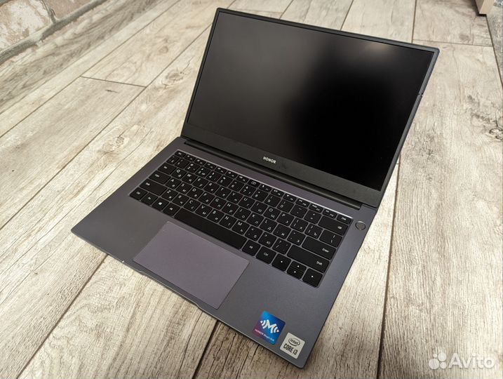 Ультрабук Honor MagicBook X14 i3-10110U/256/8