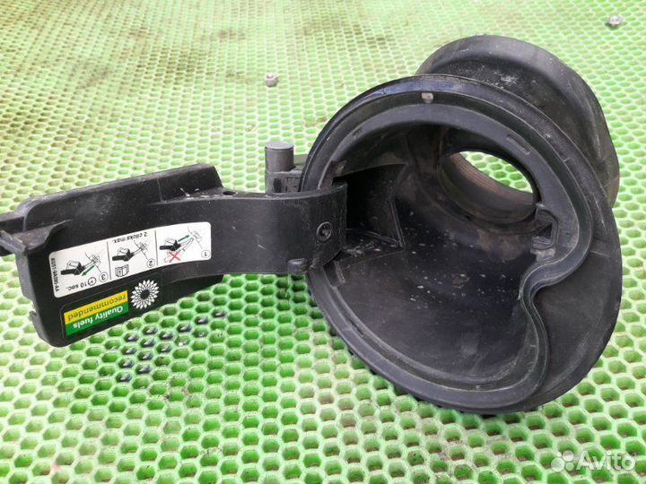 Лючок бензобака Ford Focus 3 pnda 2012