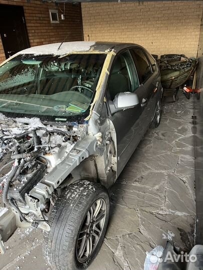 Ford Focus 2.0 МТ, 2007, битый, 80 000 км