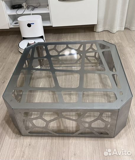 Журнальный столик