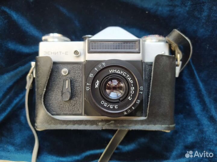 Фотоаппараты Зенит- Е, смена, вилия авто и др
