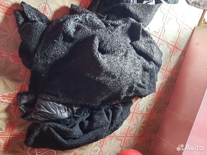 Продам старые шубы