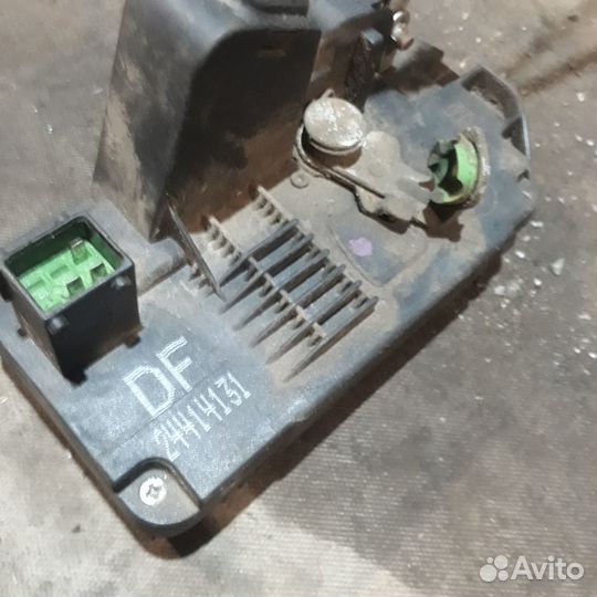 Замок задний правой двери Опель Вектра Б