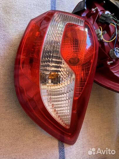 Фонари задние гранта фл лифтбек 2022-2023 года