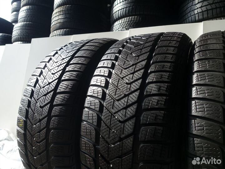 Pirelli Winter Sottozero 3 215/55 R17