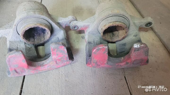 Передние суппорта Kia Ceed ED G4GC