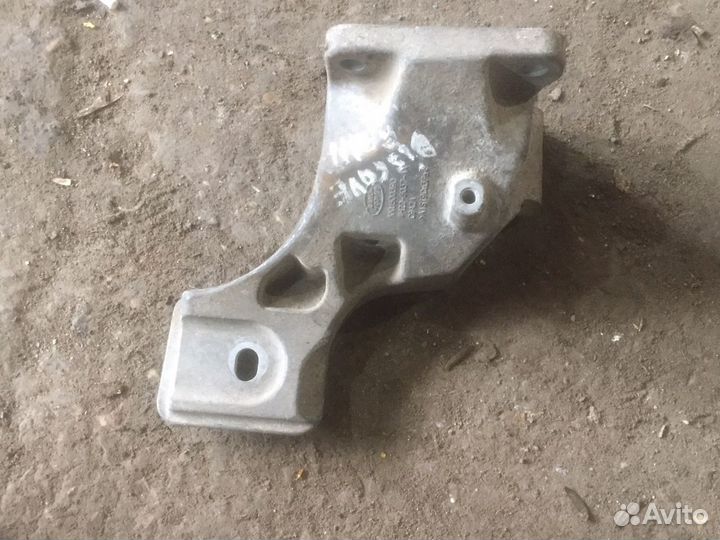 Кронштейн опоры двс discovery 3