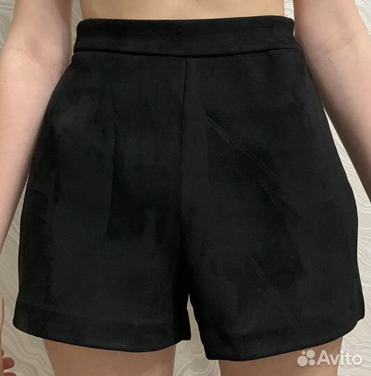 Замшевые шорты