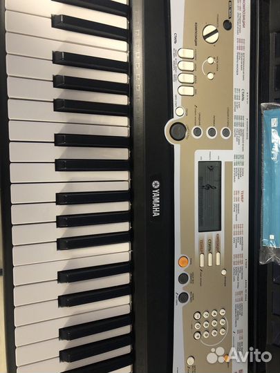 Синтезатор yamaha psr r200