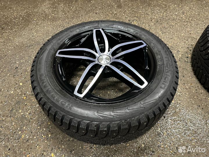 Комплект Nordman шипованные 205 55 16 новые