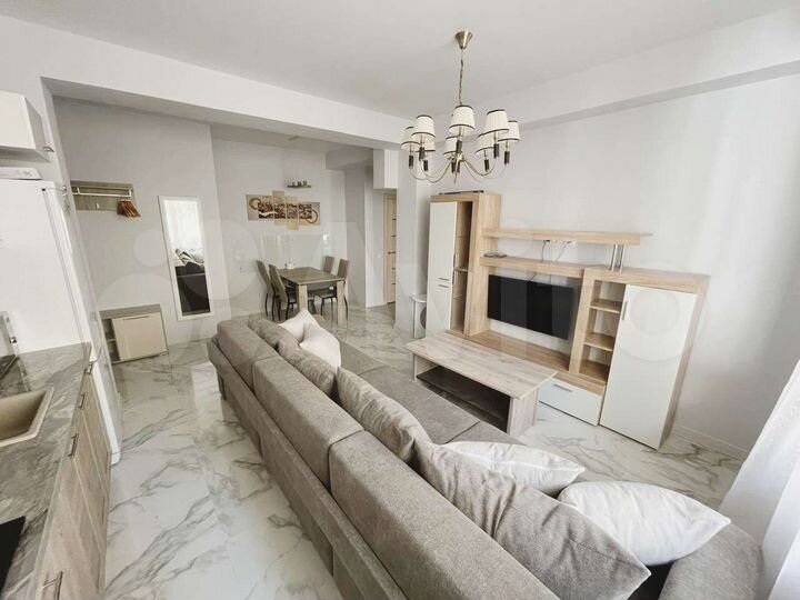 2-к. квартира, 66 м², 1/5 эт.