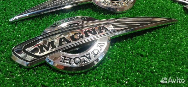 Эмблема на бензобак Honda steed magna VTX