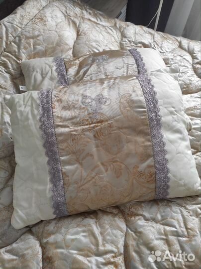 Набор одеяло с подушками