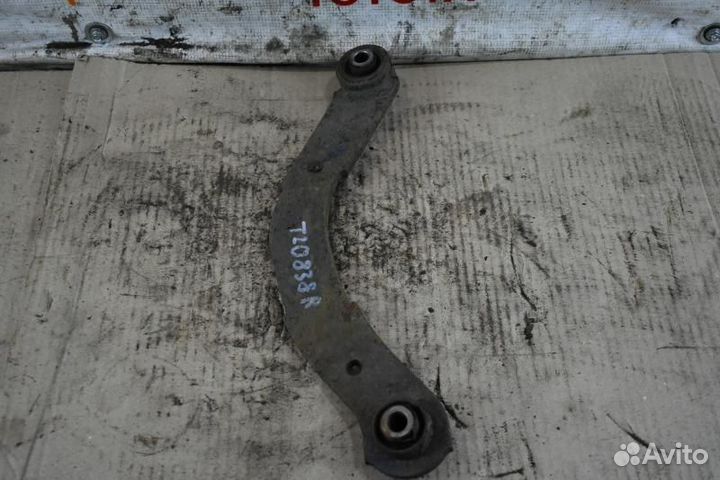 Рычаг подвески задний правый Dodge Caliber 1