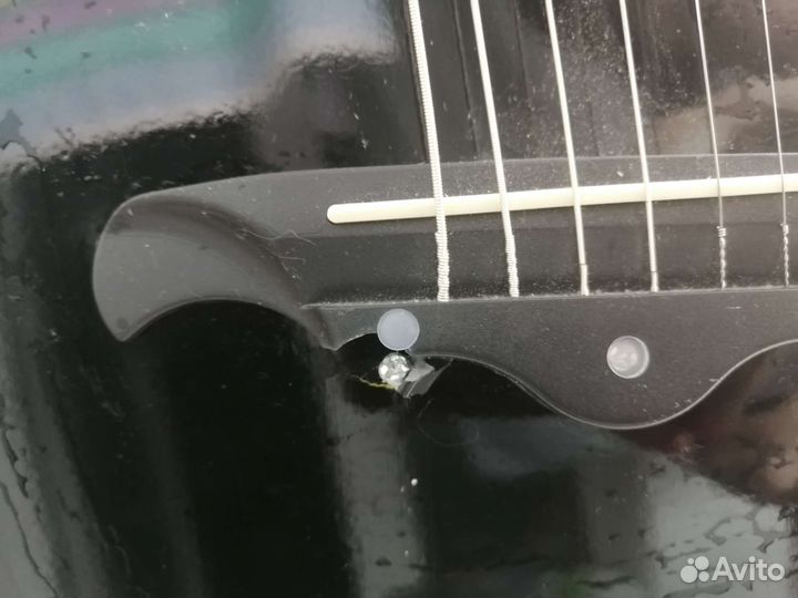 Акустическая гитара