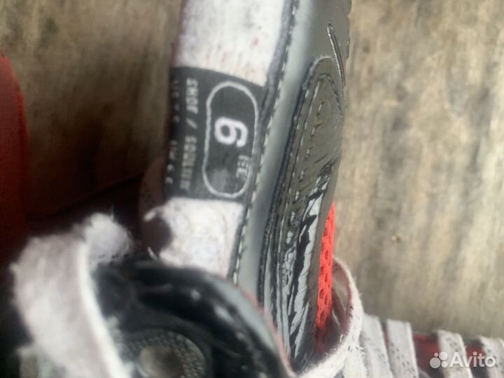 Хоккейные коньки bauer 6 ее