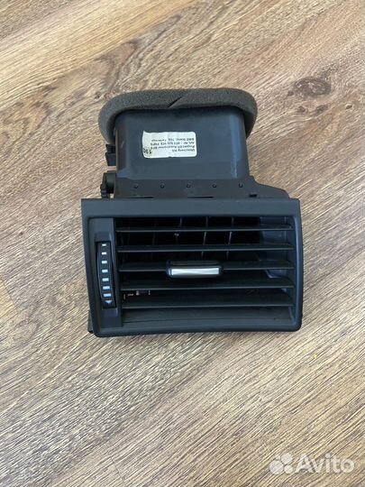 Дефлектор салона правый, левый Audi A8 D3