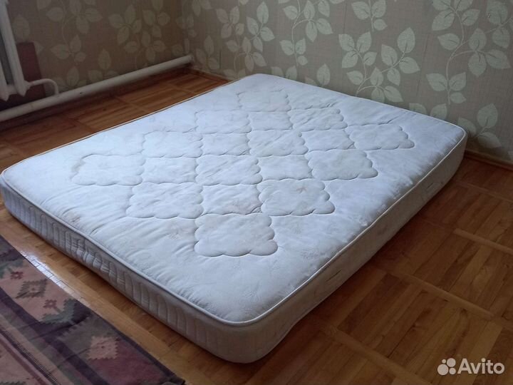 Матрас 160х200 бу