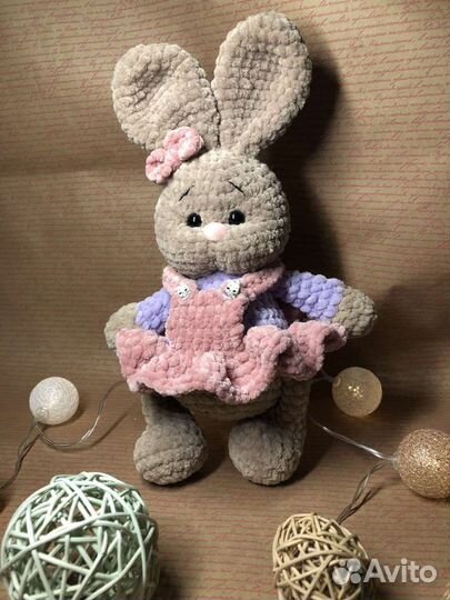 Вязаная зайка,ручной работы