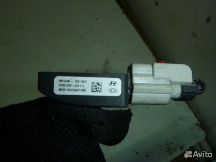 Датчик AIR BAG KIA sportage 2010