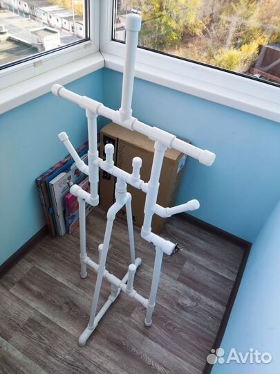 Вешалка напольная для хоккейной экипировки