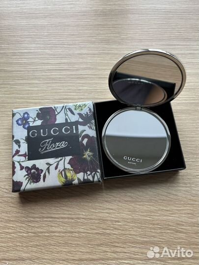Карманное зеркало gucci