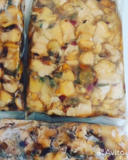 Мидии, устрицы живые