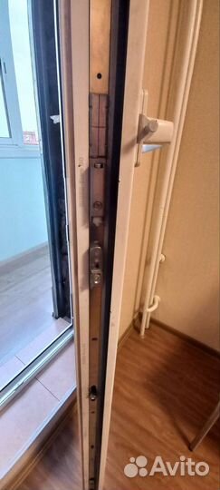 Двери пластиковые со стеклом бу