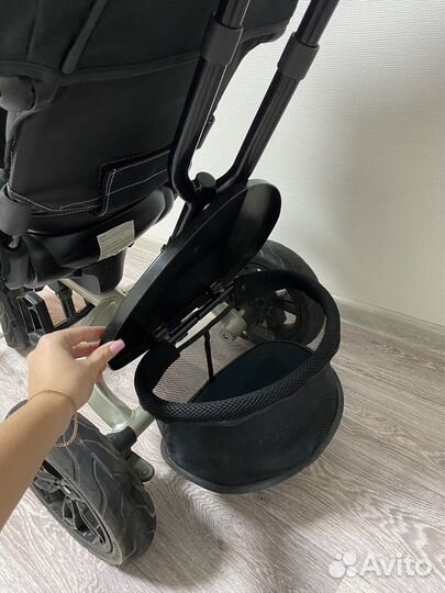 Прогулочная коляска велосипед