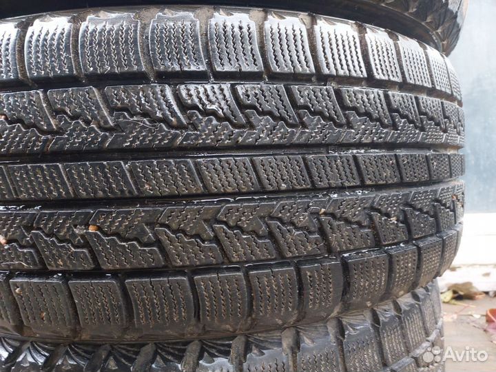 Roadstone Winguard Ice 205/55 R16