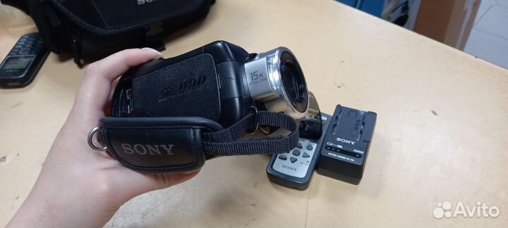 Видеокамера Sony HDR-SR10E