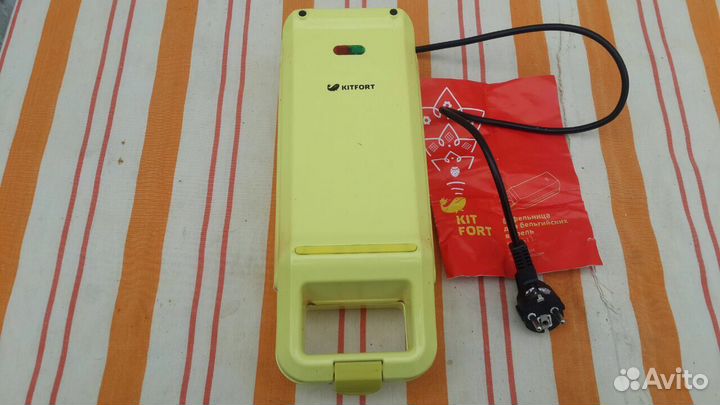 Вафельница kitfort