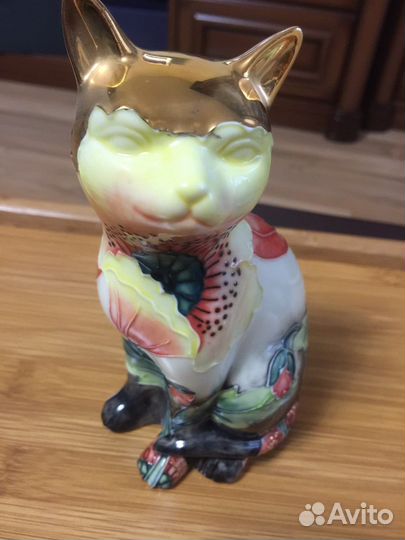 Статуэтка кошки