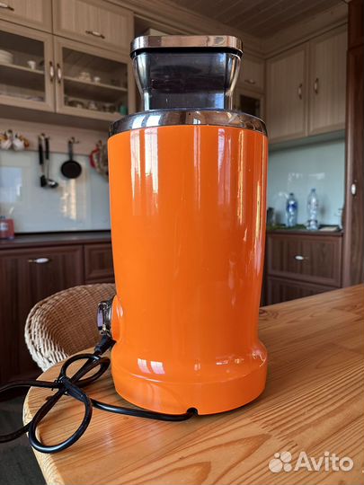 Соковыжималка novis vita