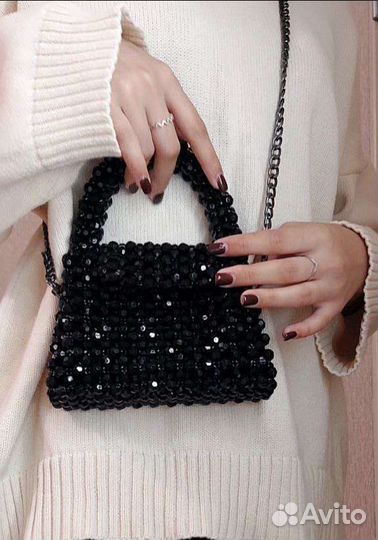 Сумка из акриловых бусин ручной работы