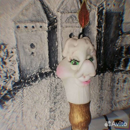 Барельефы, роспись стен