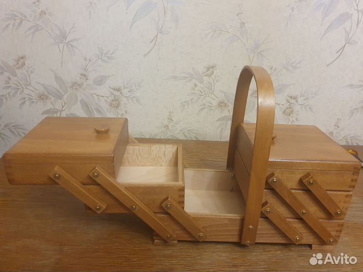 Шкатулка для рукоделия деревянная раскладная