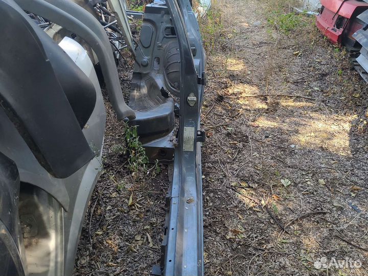 Задняя левая четверть bmw e46