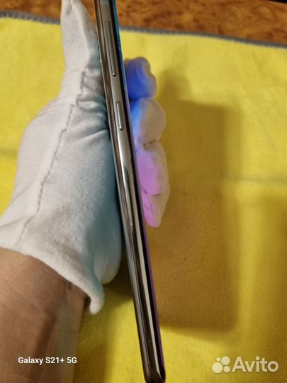 Samsung Galaxy S10, 8/128 ГБ