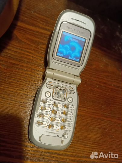Sony Ericsson Z200