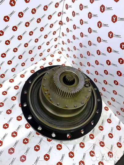 Мотор хода Hyundai R250LC-9 31Q8-40041